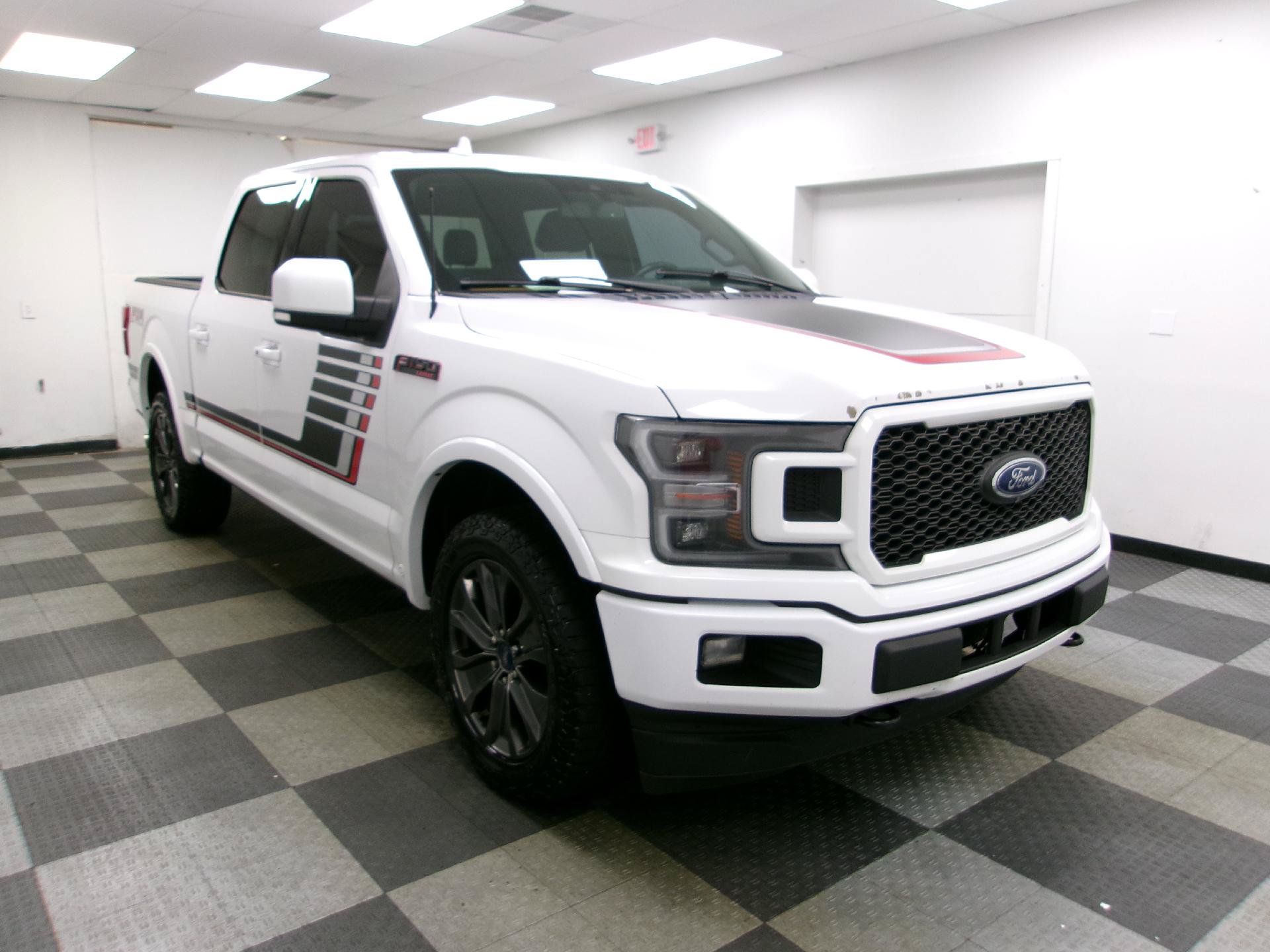 Used 2018 Ford F150 Lariat w/ Equipment Group 502A Luxury AWD/4WD image 15