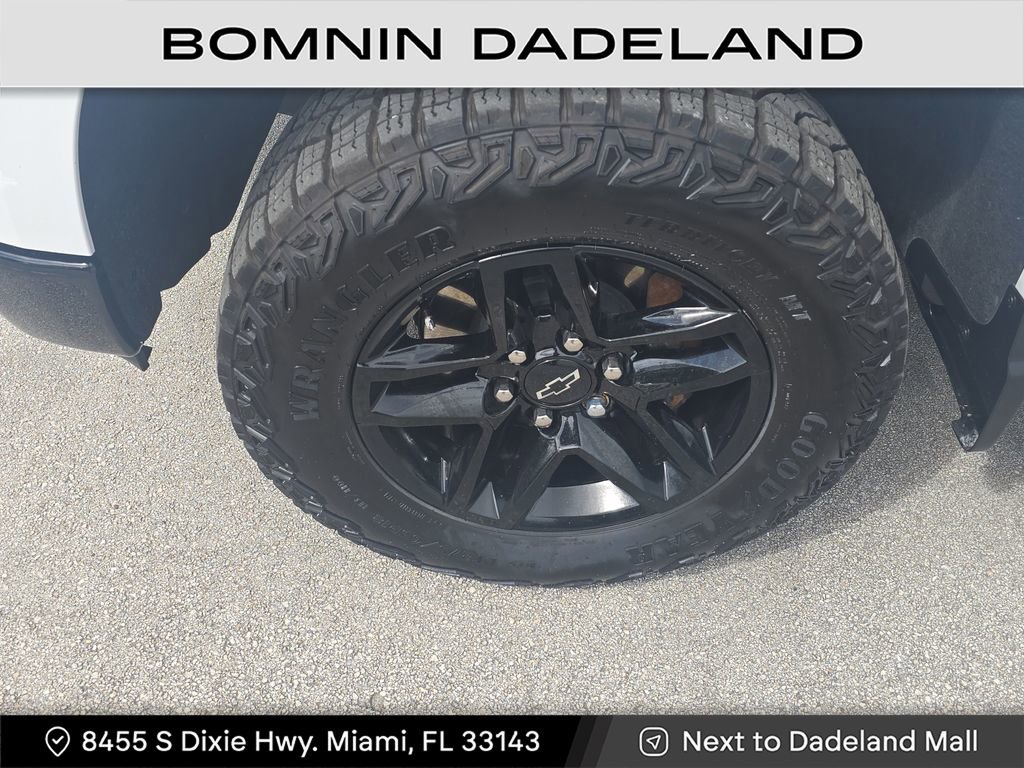 Used 2024 Chevrolet Silverado 1500 LT Trail Boss image 11