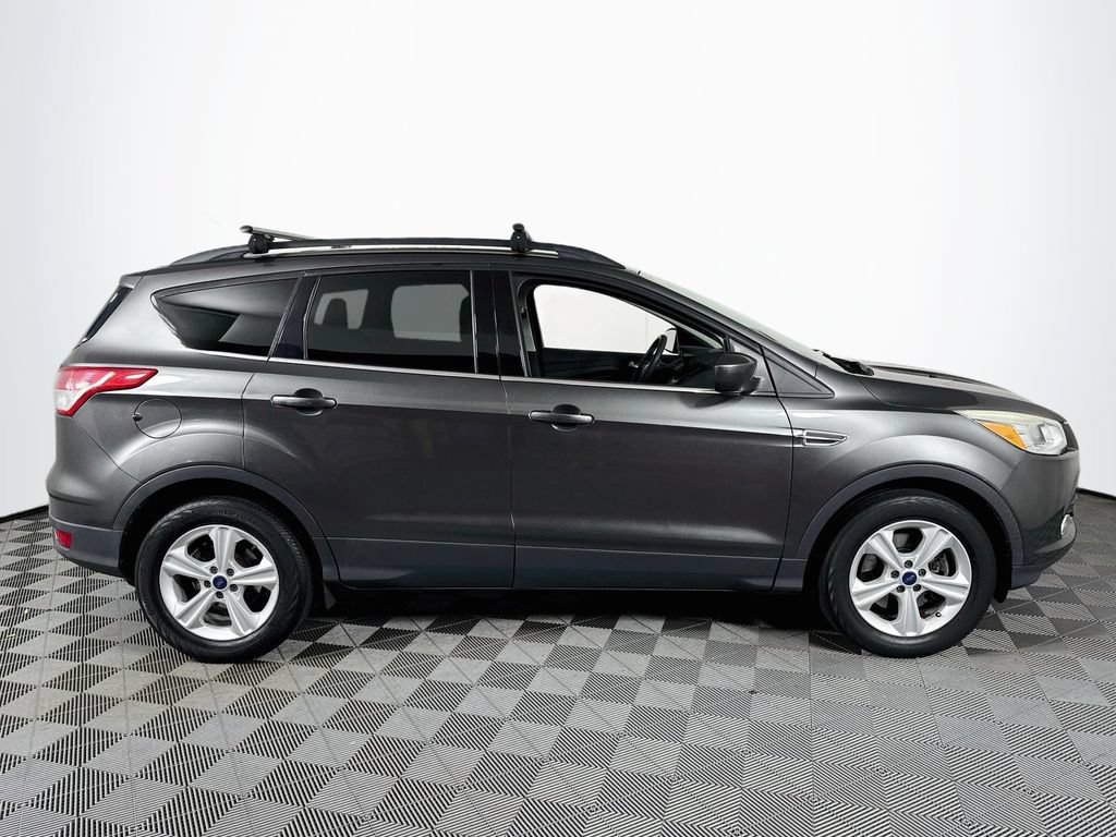Used 2016 Ford Escape SE w/ Equipment Group 201A AWD/4WD image 8
