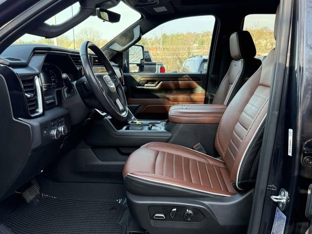 Certified 2024 GMC Sierra 2500 Denali Ultimate w/ Max Trailering Package AWD/4WD image 9