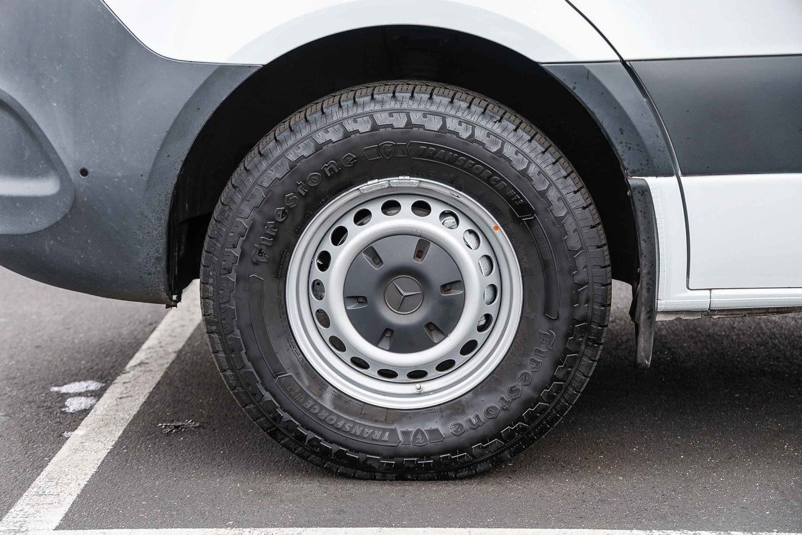 Used 2023 Mercedes-Benz Sprinter 144 Cargo image 9