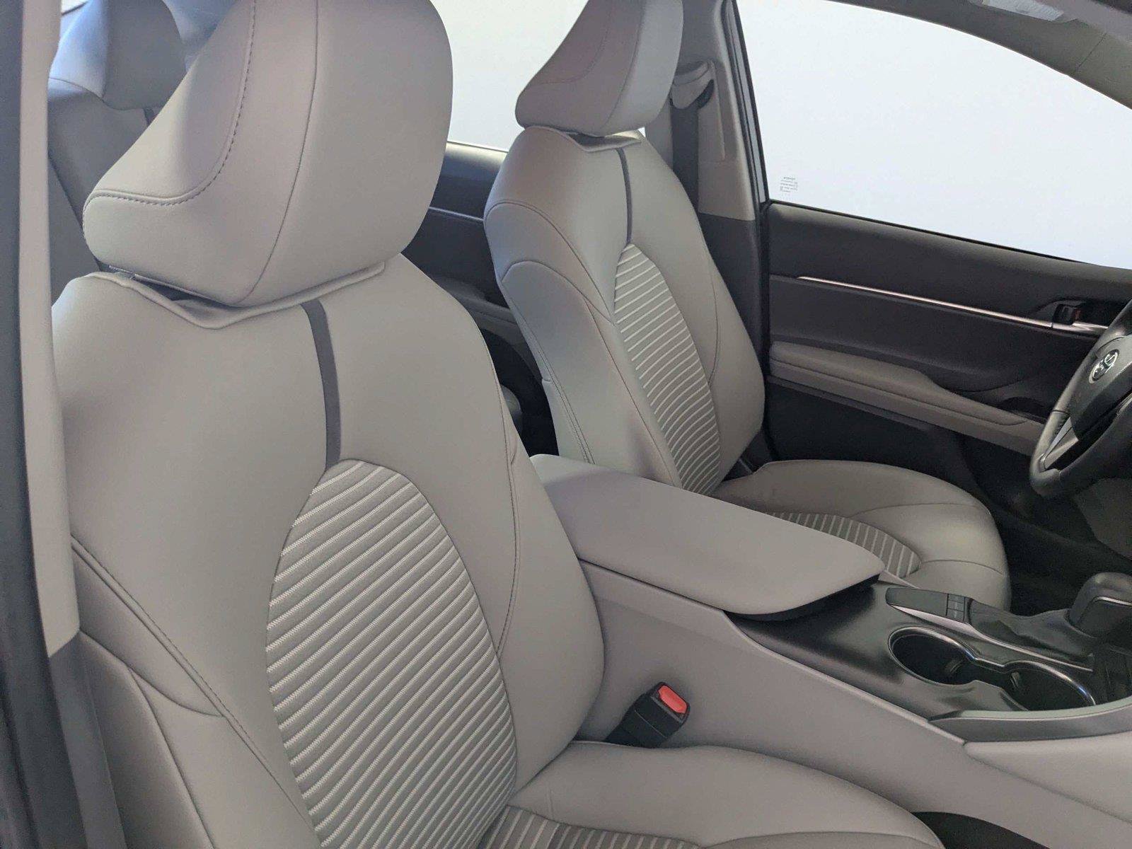 Certified 2024 Toyota Camry SE FWD image 33