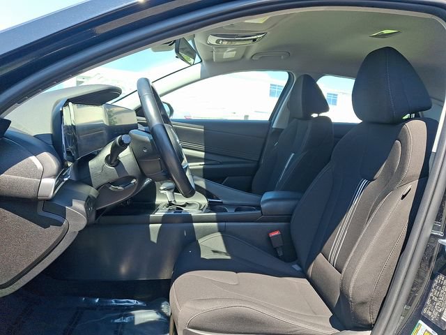 Used 2023 Hyundai Elantra SEL w/ Convenience Package FWD image 13