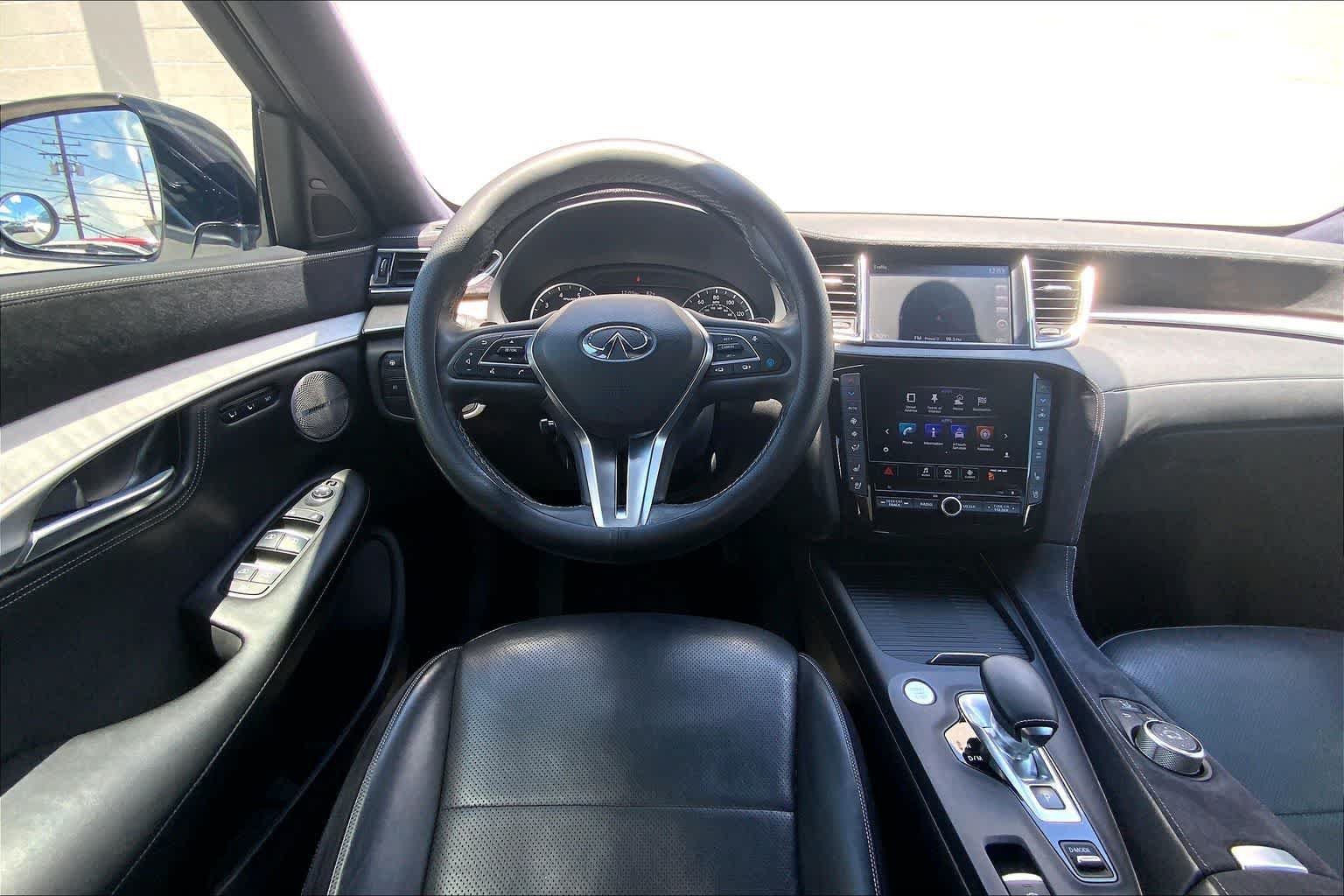 Used 2019 INFINITI QX50 Essential w/ Sensory Package FWD image 14
