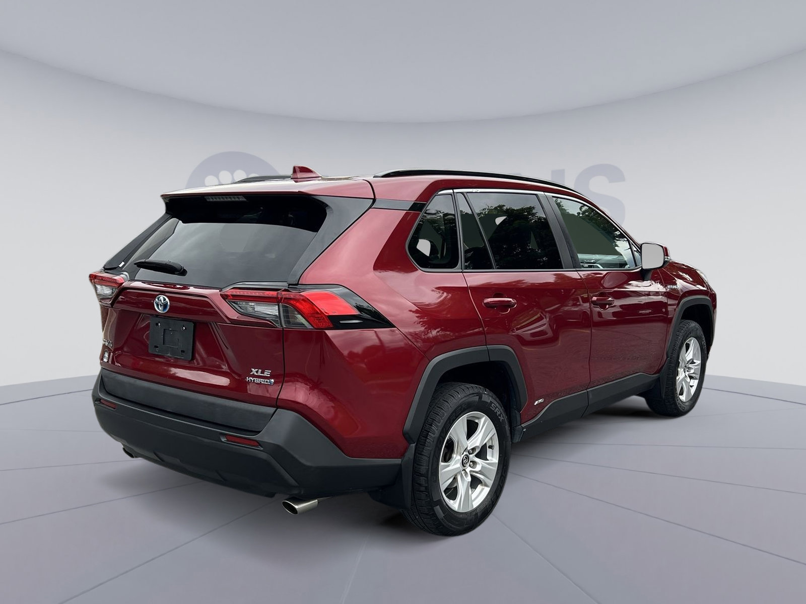Used 2020 Toyota RAV4 XLE w/ Carpet Mat Package AWD/4WD image 7