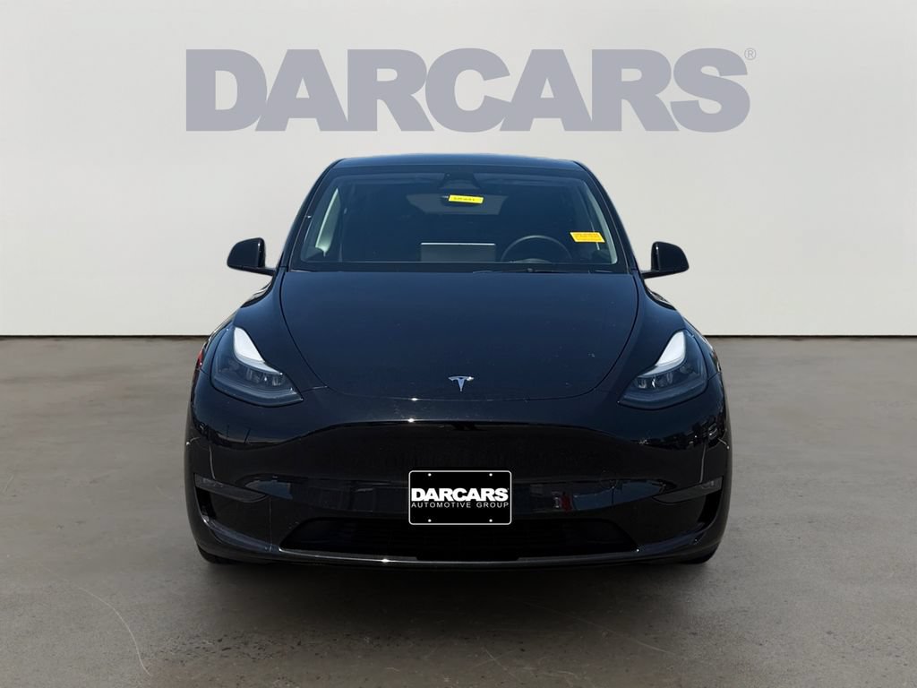 Used 2024 Tesla Model Y Long Range AWD/4WD image 2