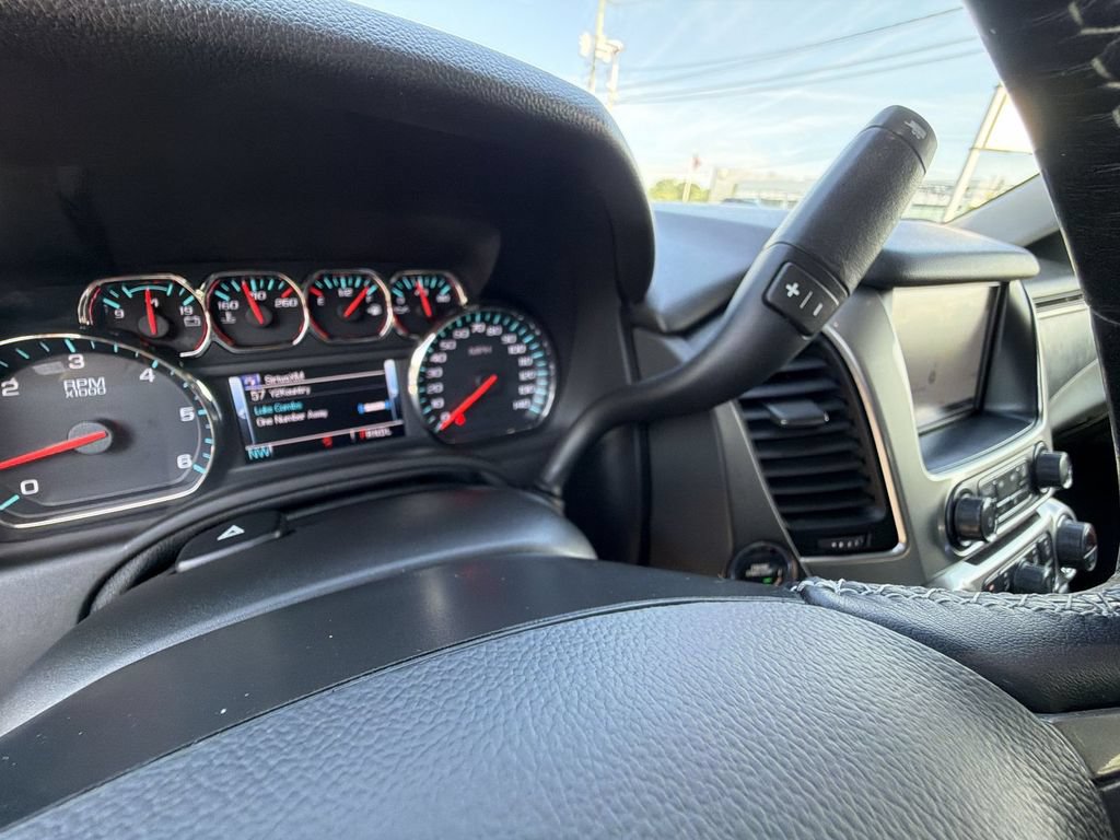 Used 2019 Chevrolet Suburban Premier AWD/4WD image 25