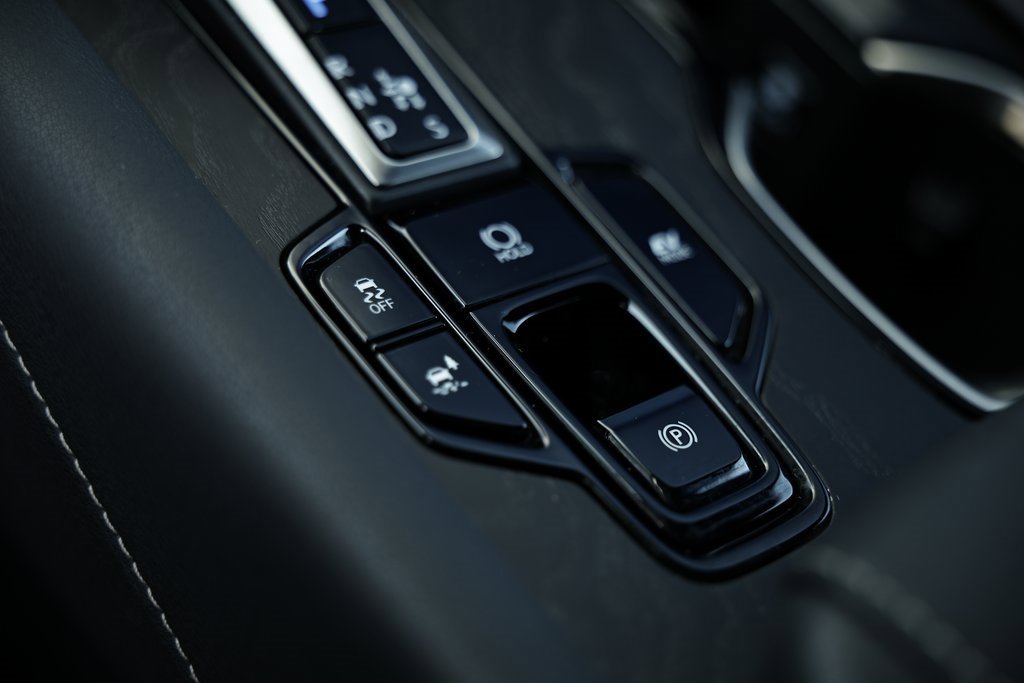 Used 2025 Lexus RX 350h w/ Accessory Package (Z1) image 39