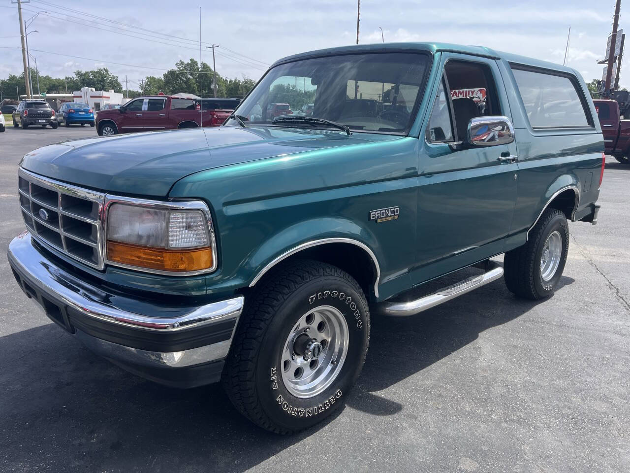 Used 1996 Ford Bronco AWD/4WD image 1