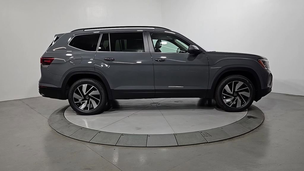 New 2026 Volkswagen Atlas SE image 6