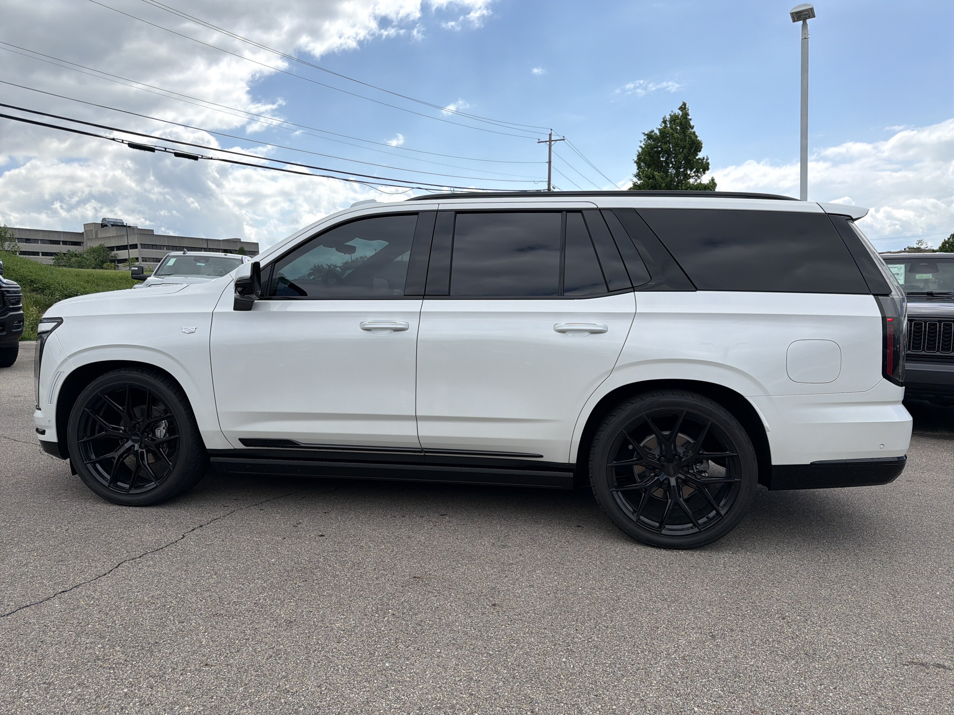 Used 2025 Cadillac Escalade Sport w/ Touring Package AWD/4WD image 7