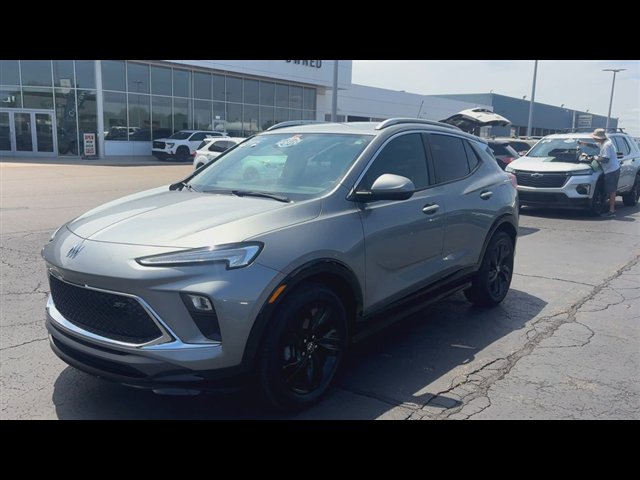 Certified 2024 Buick Encore GX Sport Touring w/ Comfort Package FWD image 4