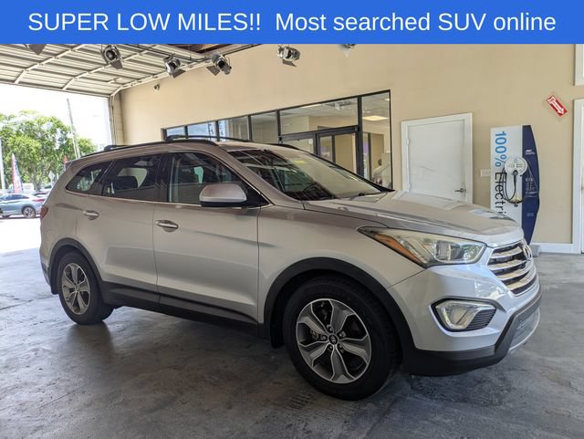 Used 2014 Hyundai Santa Fe GLS FWD image 2