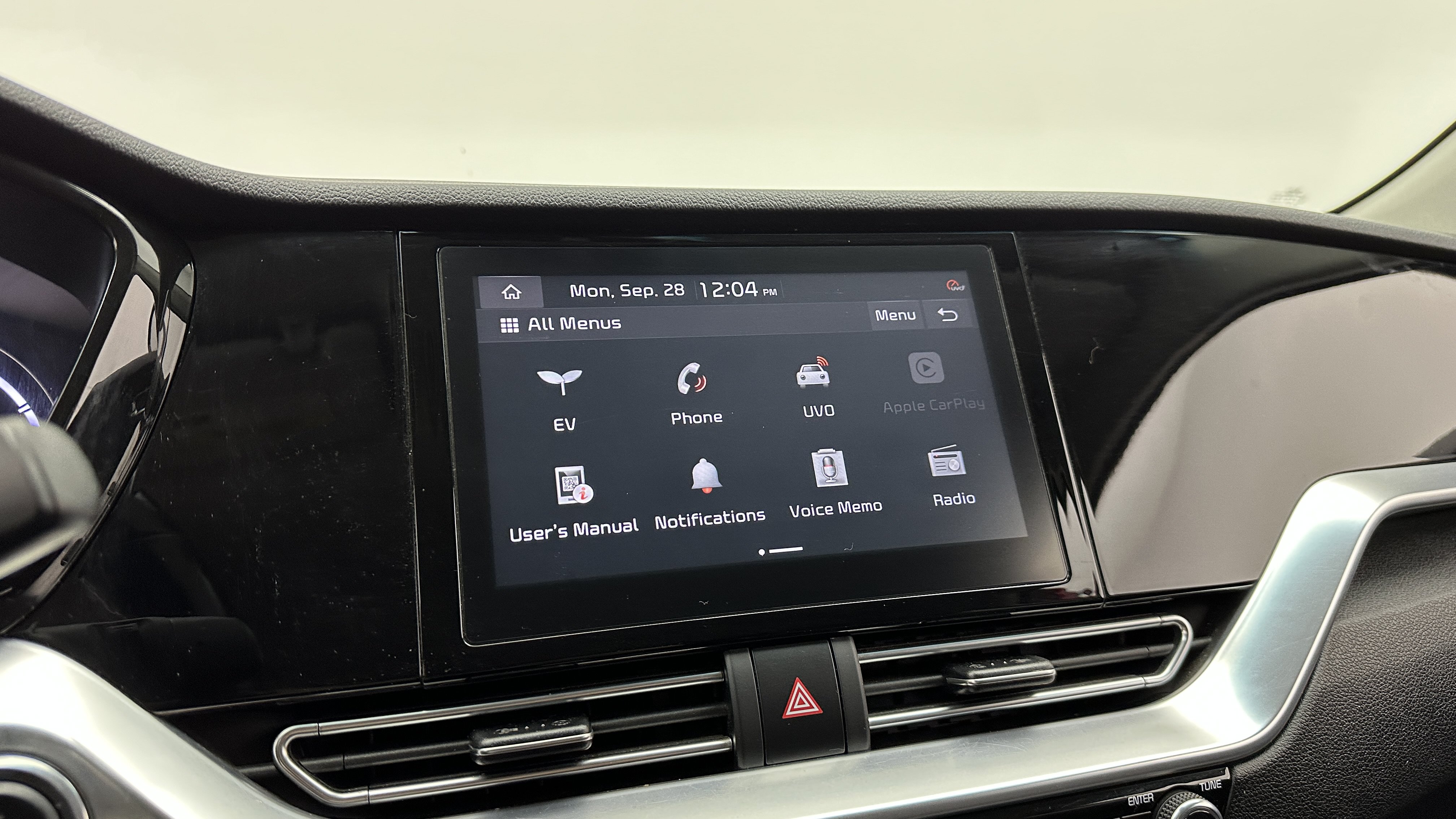 Used 2020 Kia Niro EX w/ Cold Weather Package FWD image 16