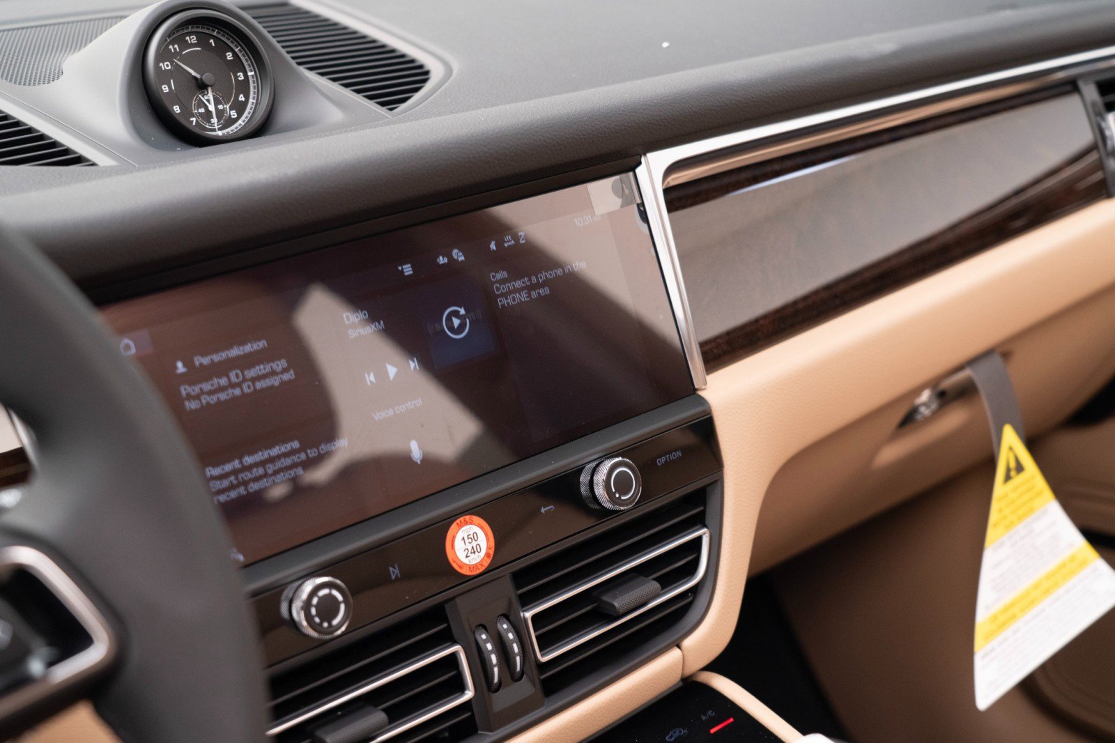 New 2026 Porsche Macan image 26