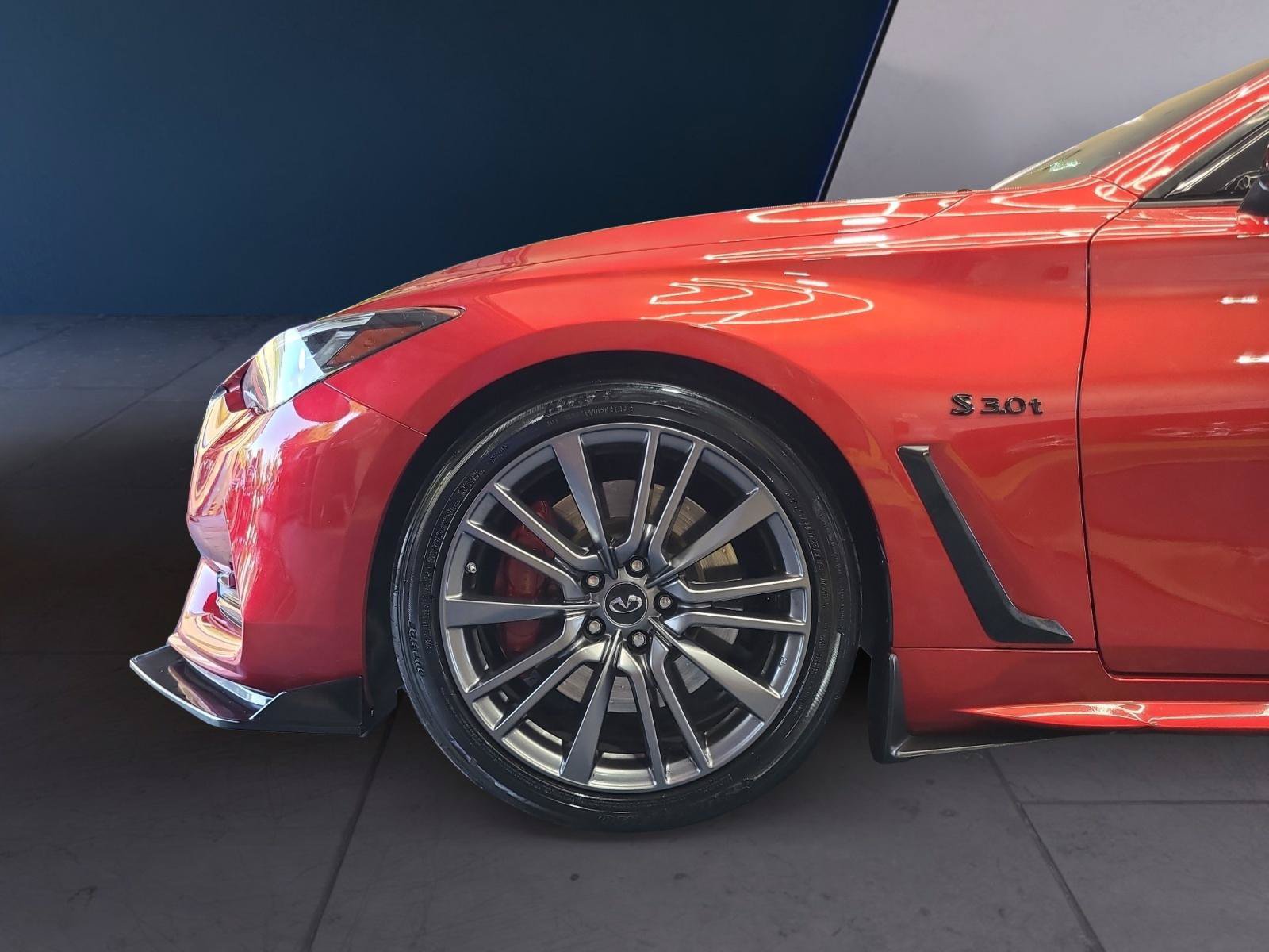 Used 2019 INFINITI Q60 Red Sport 400 w/ Cargo Package RWD image 9