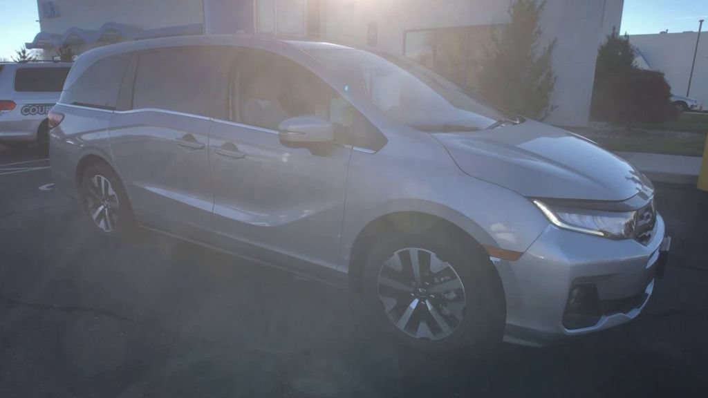 New 2026 Honda Odyssey EX-L image 2