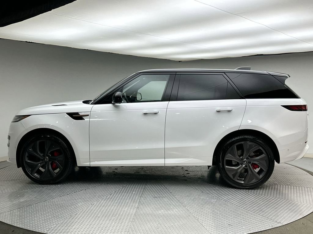 Certified 2024 Land Rover Range Rover Sport Dynamic SE image 10