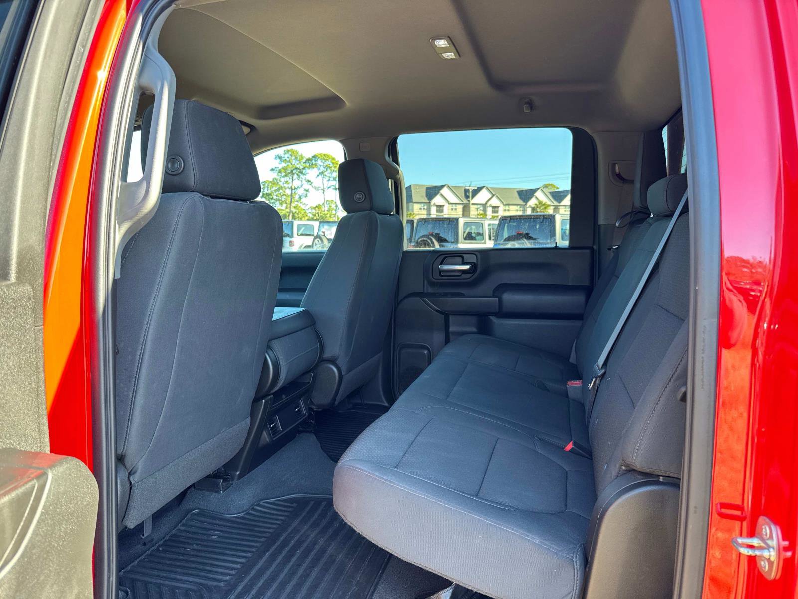 Used 2020 Chevrolet Silverado 2500 Custom w/ Custom Value Package image 16