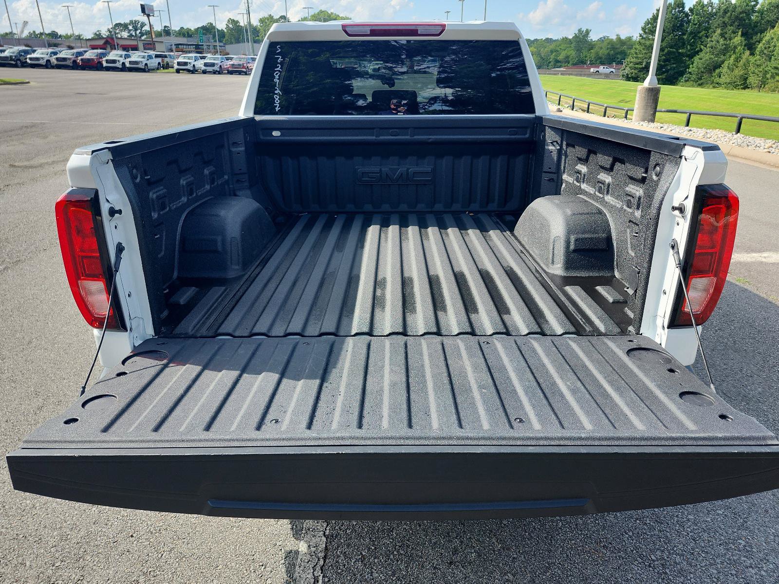 Certified 2025 GMC Sierra 1500 SLE AWD/4WD image 8
