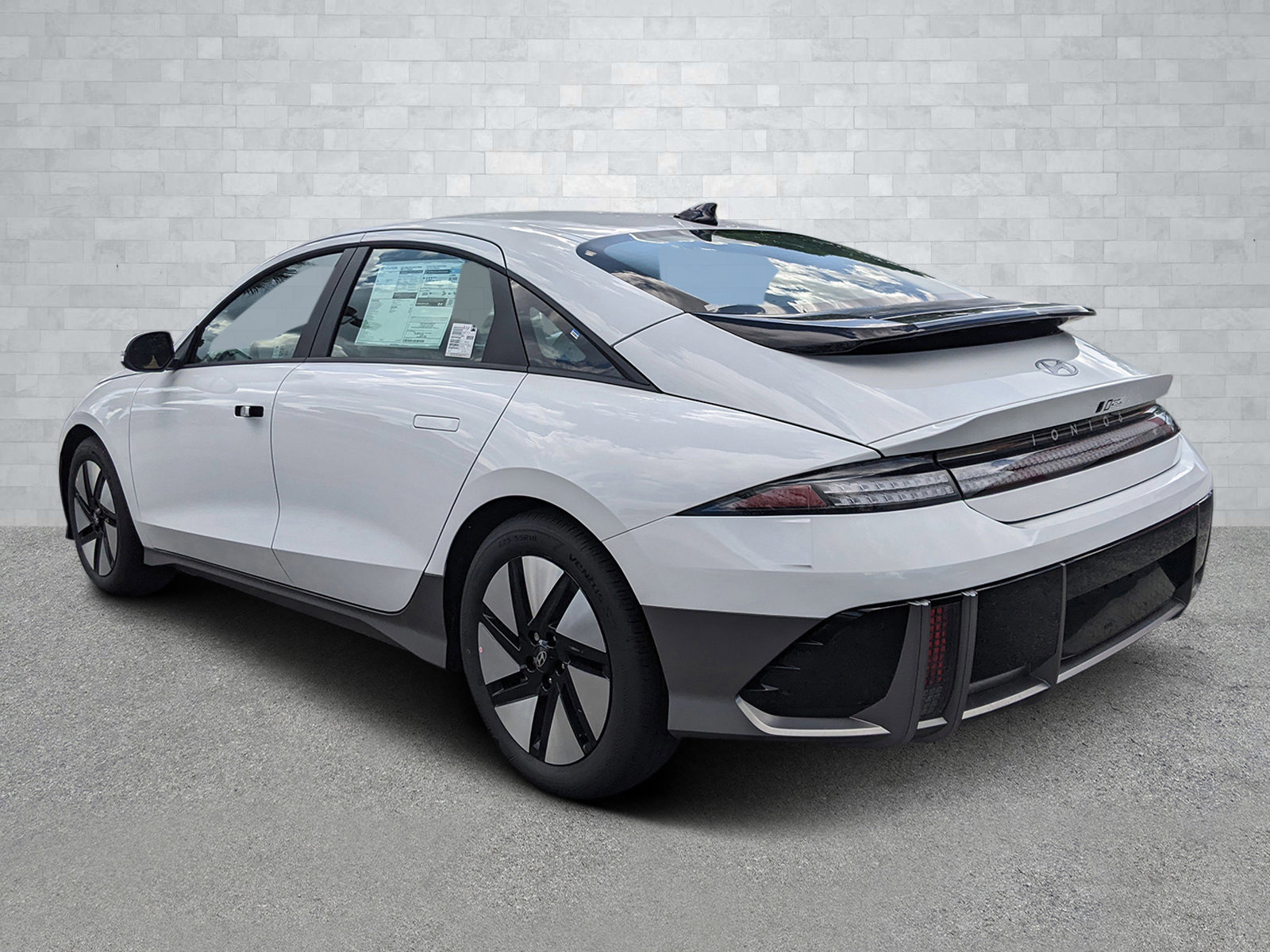 New 2025 Hyundai Ioniq 6 SE image 7