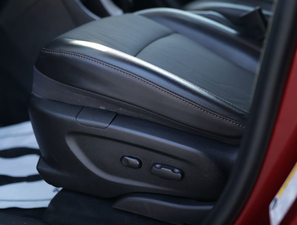 Used 2019 Chevrolet Trax LT w/ Driver Confidence Package image 19