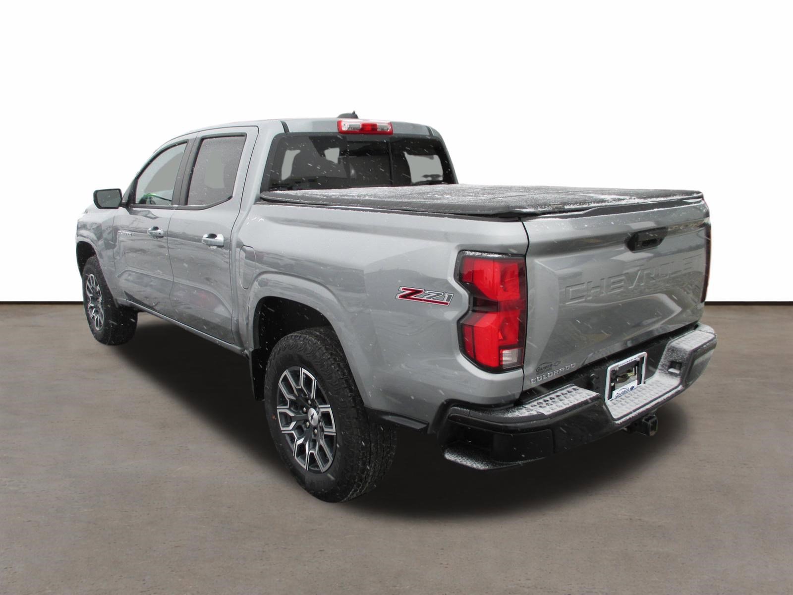 Used 2023 Chevrolet Colorado Z71 w/ Z71 Convenience Package 2 image 3