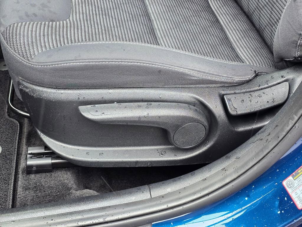 Used 2017 Kia Niro LX image 13