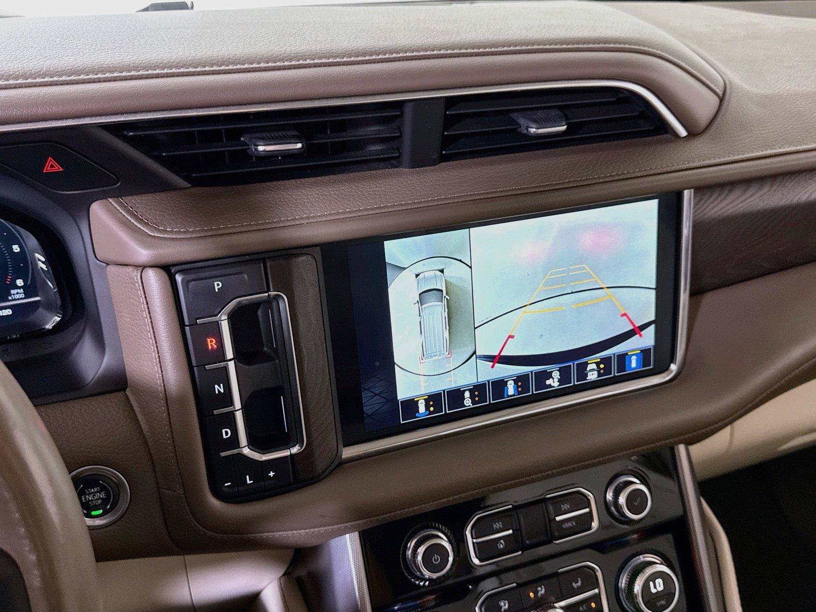 Used 2022 GMC Yukon Denali AWD/4WD image 16