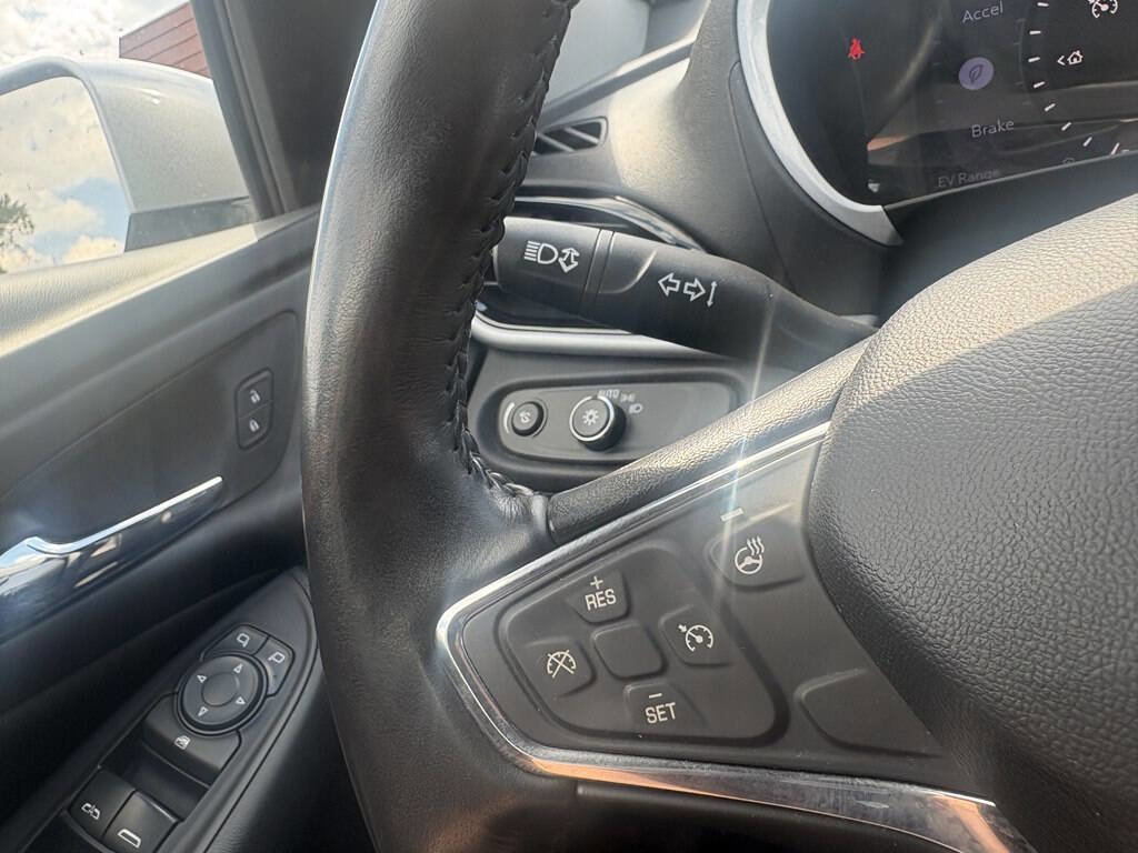 Used 2019 Chevrolet Volt LT w/ Comfort Package FWD image 16