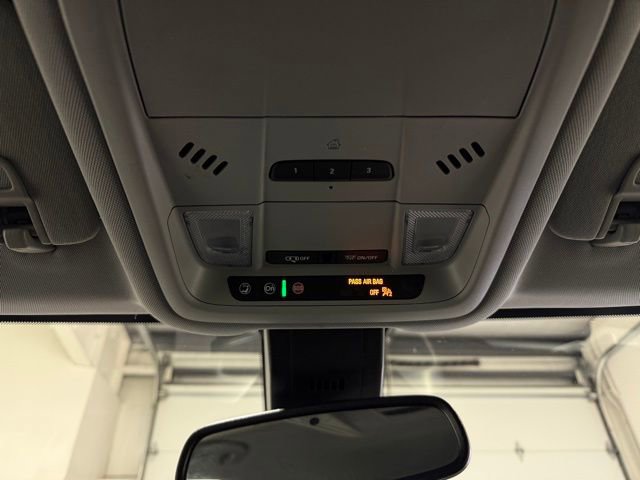 Used 2020 GMC Terrain SLT w/ Preferred Package image 22