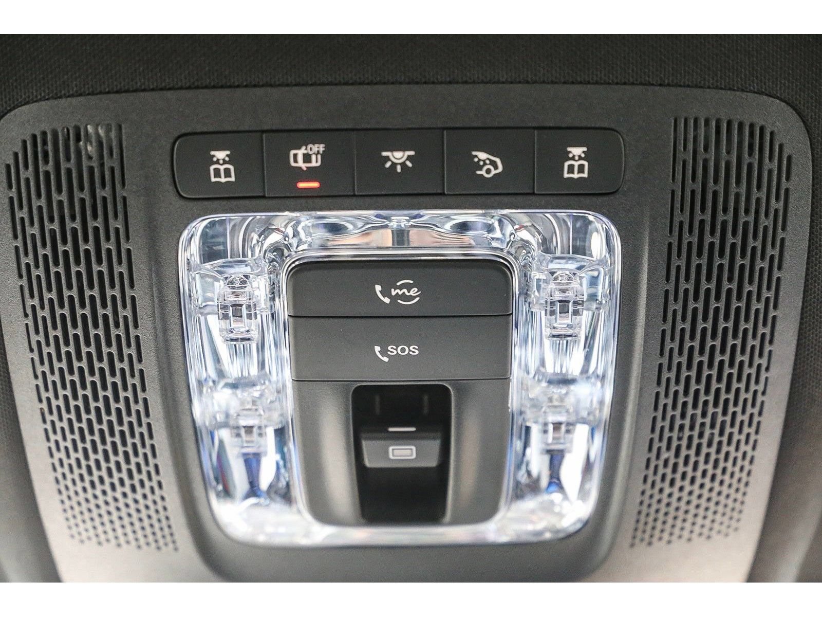 Used 2025 Mercedes-Benz GLB 35 AMG 4MATIC image 19