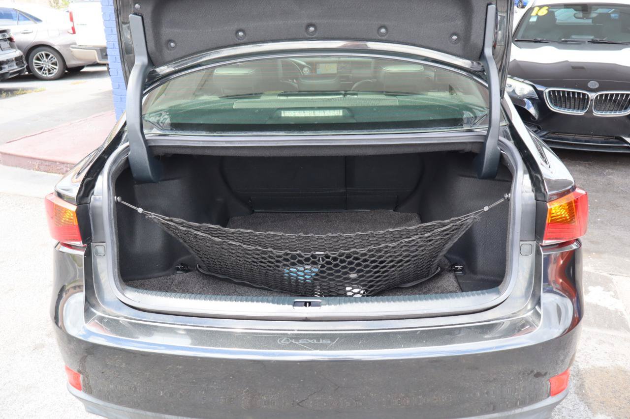 Used 2017 Lexus IS 200t F Sport w/ F Sport Package RWD image 11