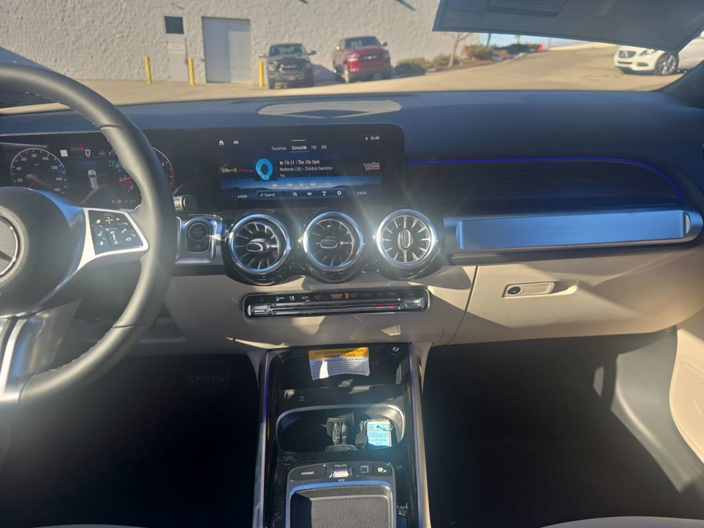New 2026 Mercedes-Benz GLB 250 4MATIC image 17