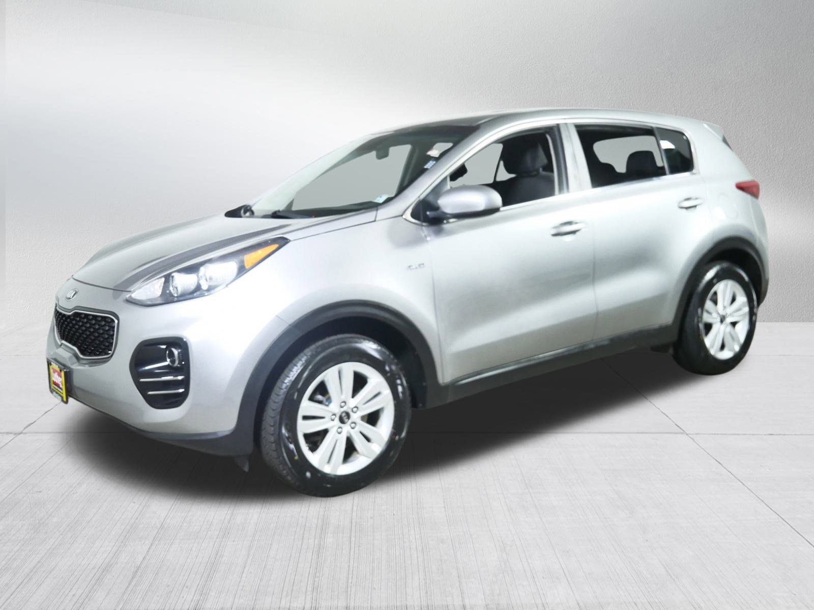 Used 2019 Kia Sportage LX image 3