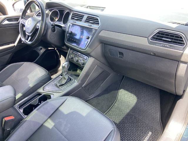 Used 2018 Volkswagen Tiguan SEL FWD image 26