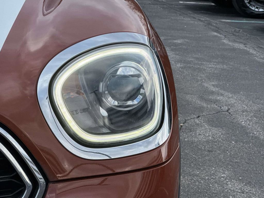 Used 2019 MINI Cooper Countryman S w/ Premium Package image 11