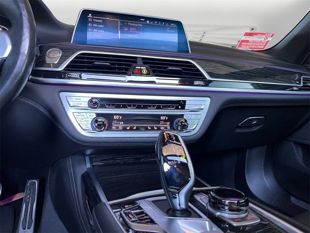 Used 2021 BMW 750i xDrive w/ Executive Package image 11