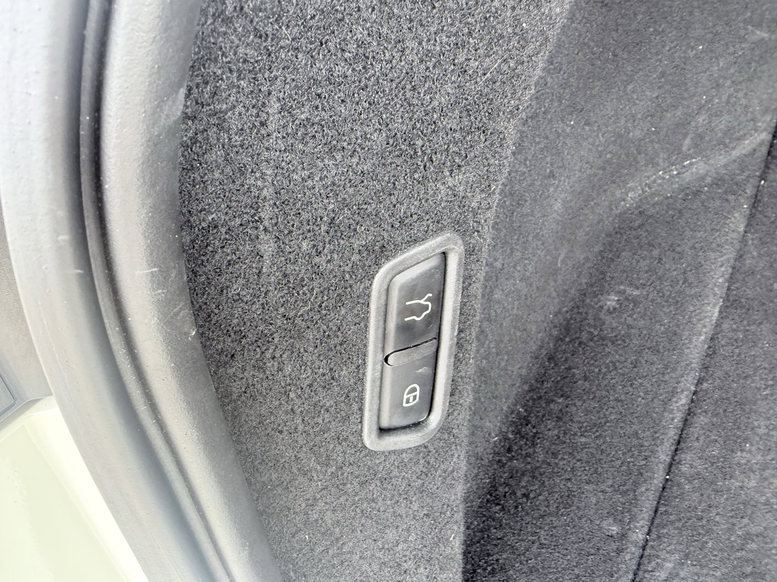 Used 2023 Maserati Levante Modena image 20