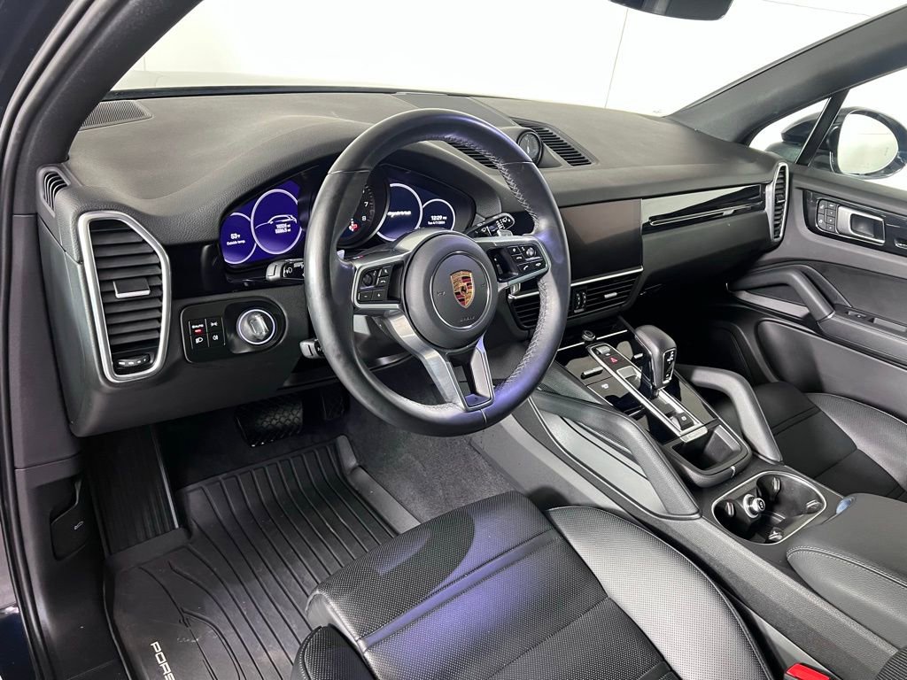 Certified 2023 Porsche Cayenne image 4