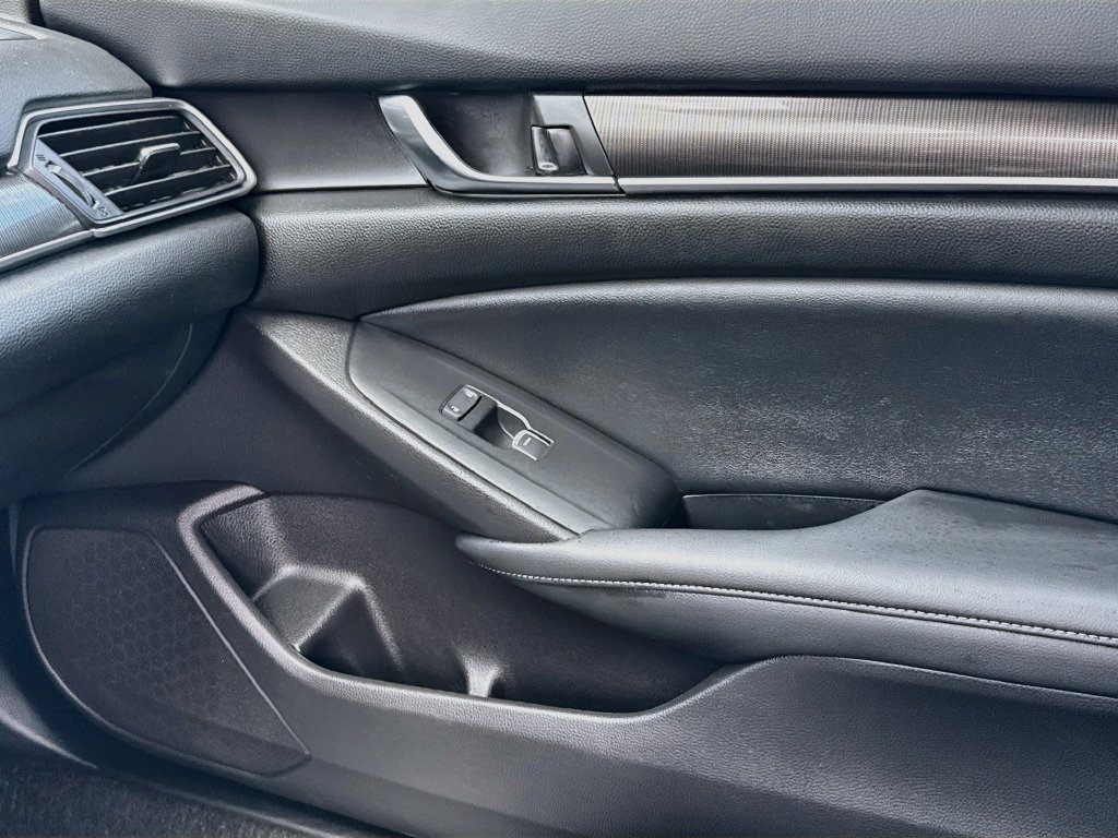 Used 2021 Honda Accord Sport image 18