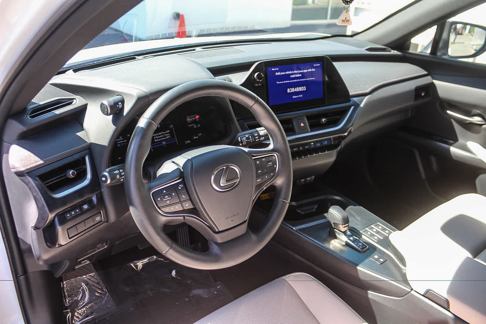 Used 2025 Lexus UX 300h FWD w/ Cold Area Package image 32