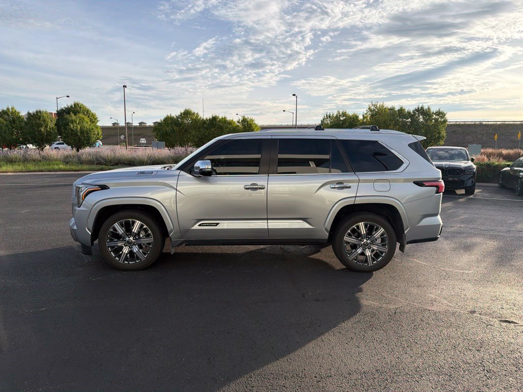 Used 2024 Toyota Sequoia Capstone AWD/4WD image 2