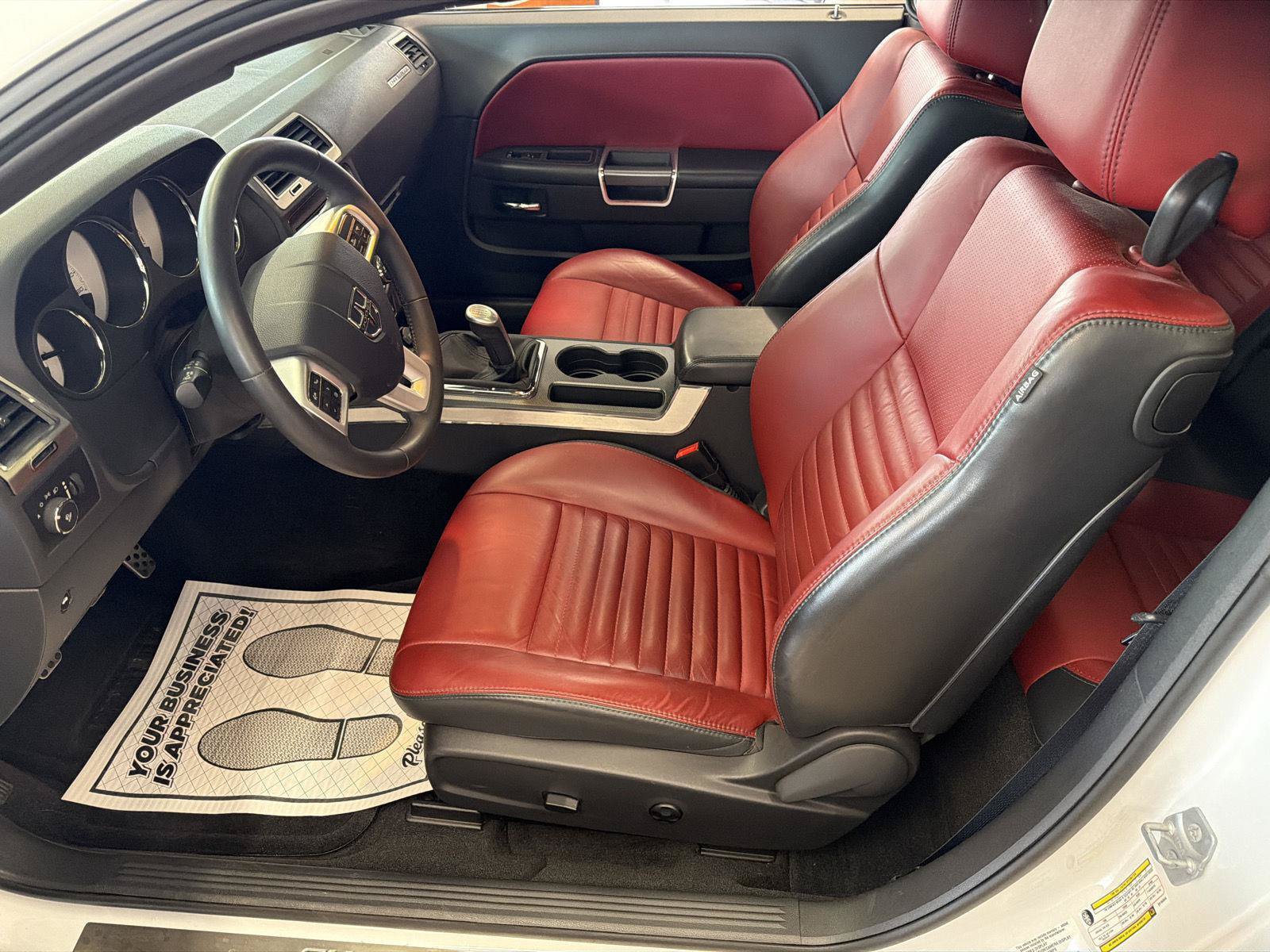 Used 2014 Dodge Challenger R/T Plus RWD image 10