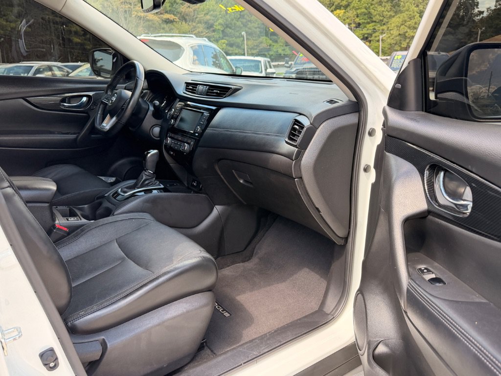 Used 2018 Nissan Rogue SL w/ Premium Package FWD image 20
