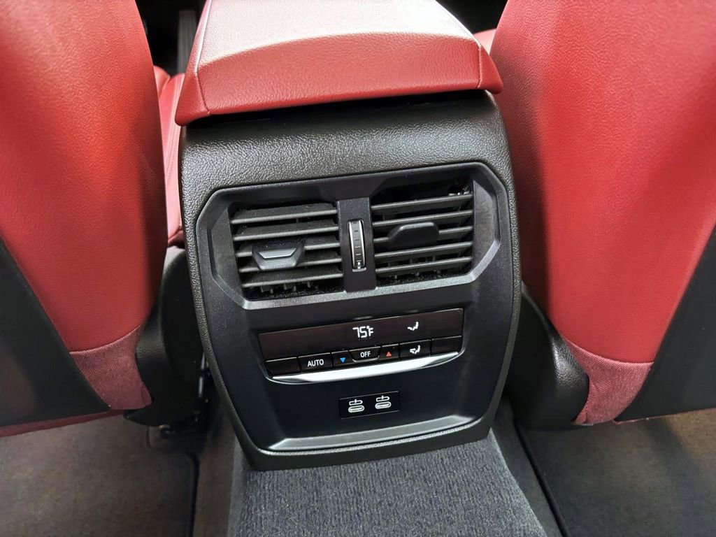 Certified 2024 BMW 330i xDrive Sedan w/ Premium Package image 32