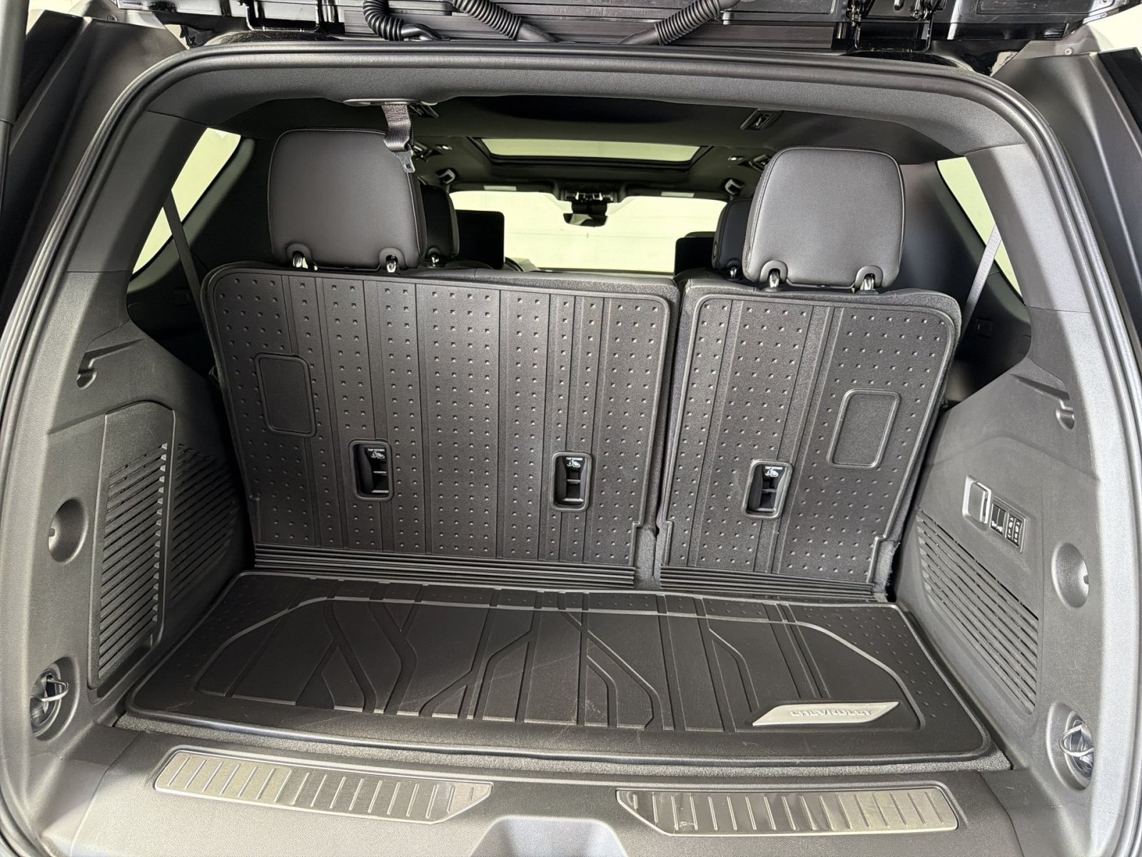 New 2026 Chevrolet Tahoe High Country AWD/4WD image 27