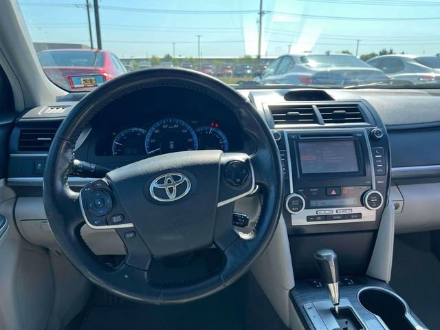 Used 2012 Toyota Camry XLE w/ Leather Pkg FWD image 25