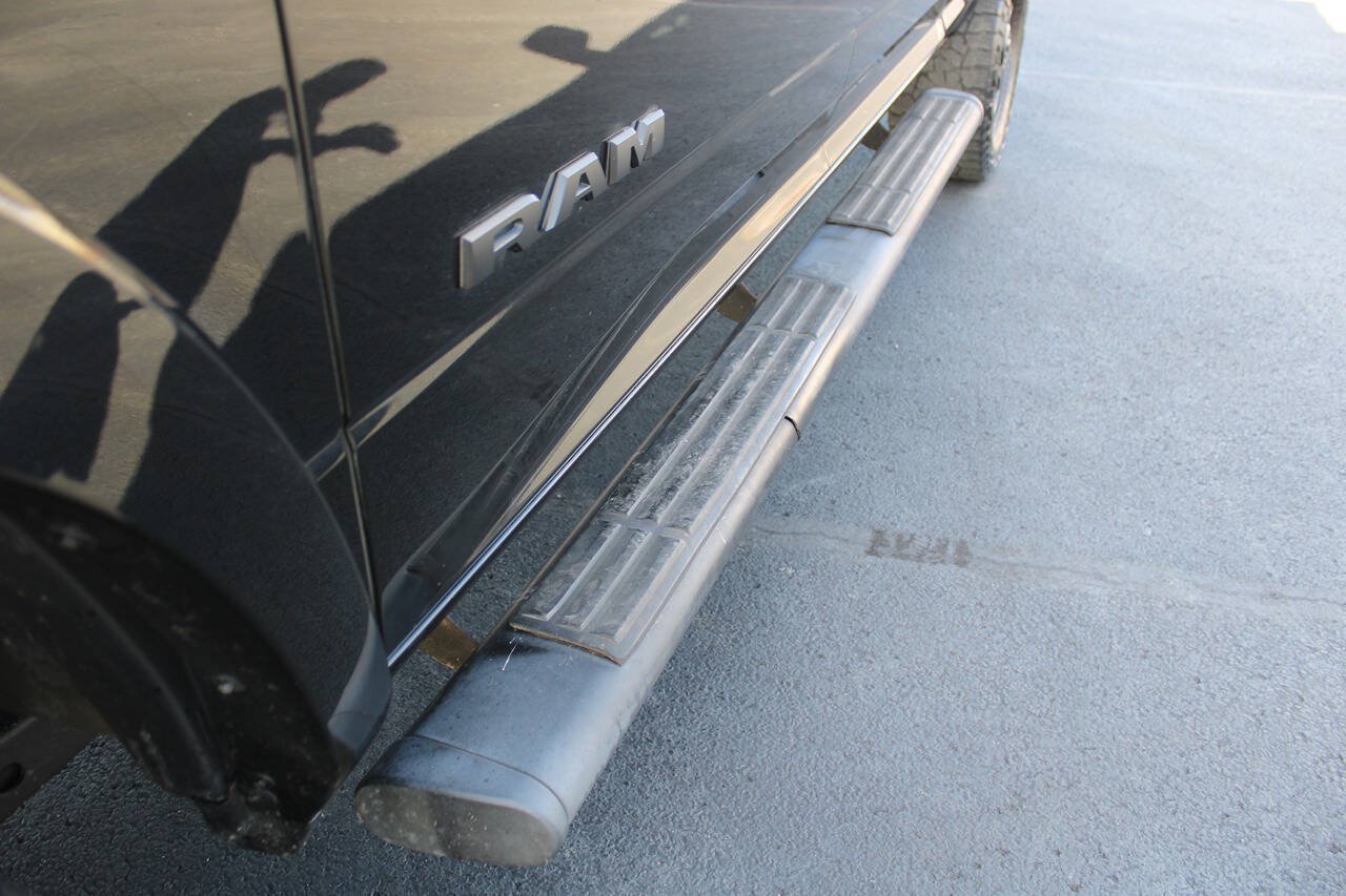 Used 2020 RAM 2500 Laramie w/ Night Edition AWD/4WD image 11
