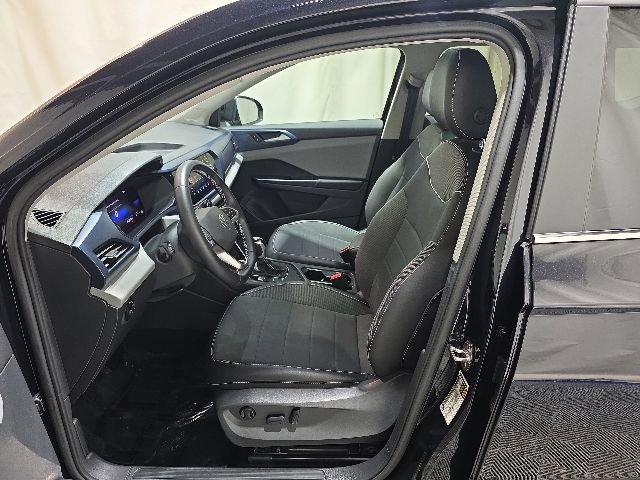 Certified 2023 Volkswagen Taos SE w/ Panoramic Sunroof Package FWD image 13
